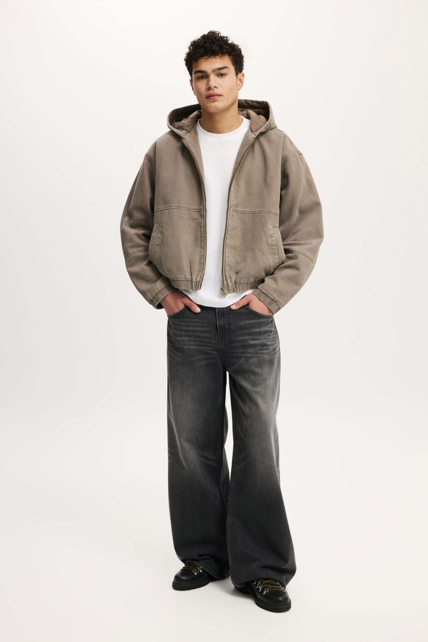 Cropped Hooded Bomber, WASHED CHOCOLATE - example image 2