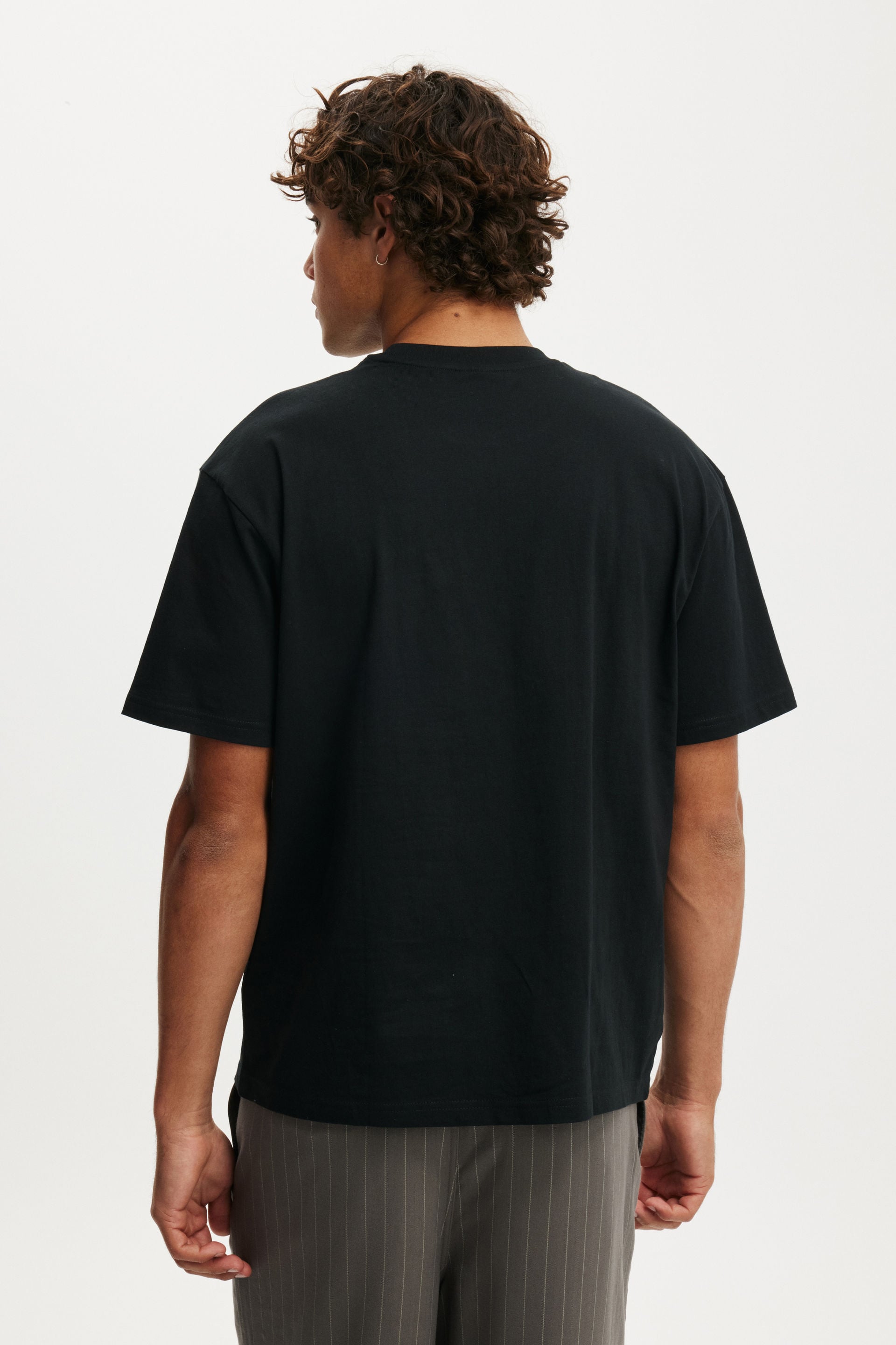 Everyday Fit T-Shirt, BLACK - example image 3
