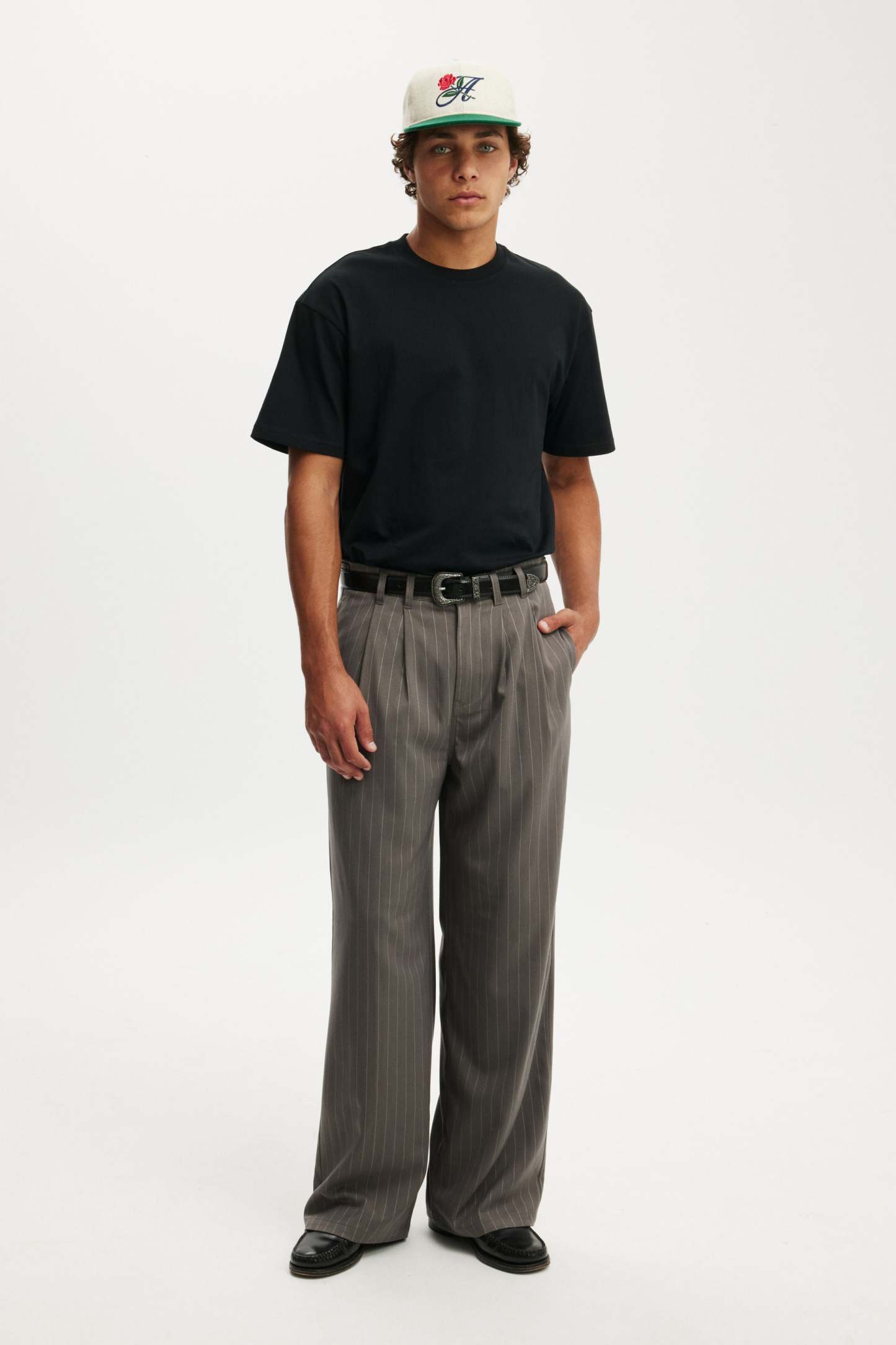 Everyday Fit T-Shirt, BLACK - example image 4
