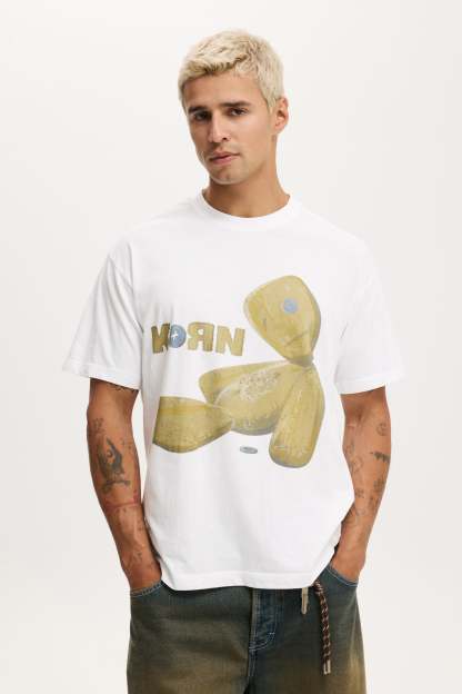Everyday Fit Exclusive Music T-Shirt, LCN COR WHITE / KORN - ISSUES DOLL - example image 1