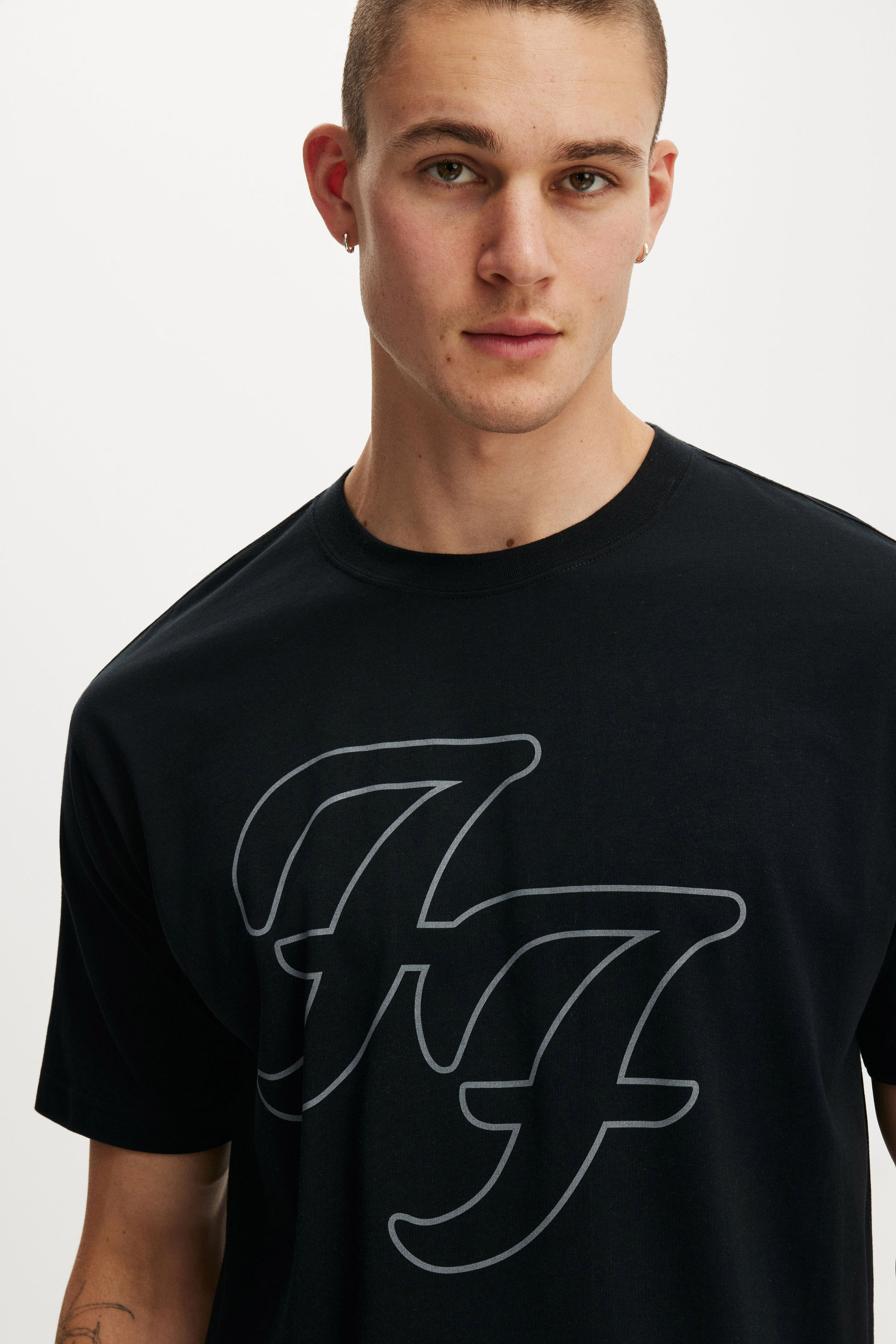 Everyday Fit Exclusive Music T-Shirt, LCN MT BLACK / FOO FIGHTERS - LOGO - example image 4