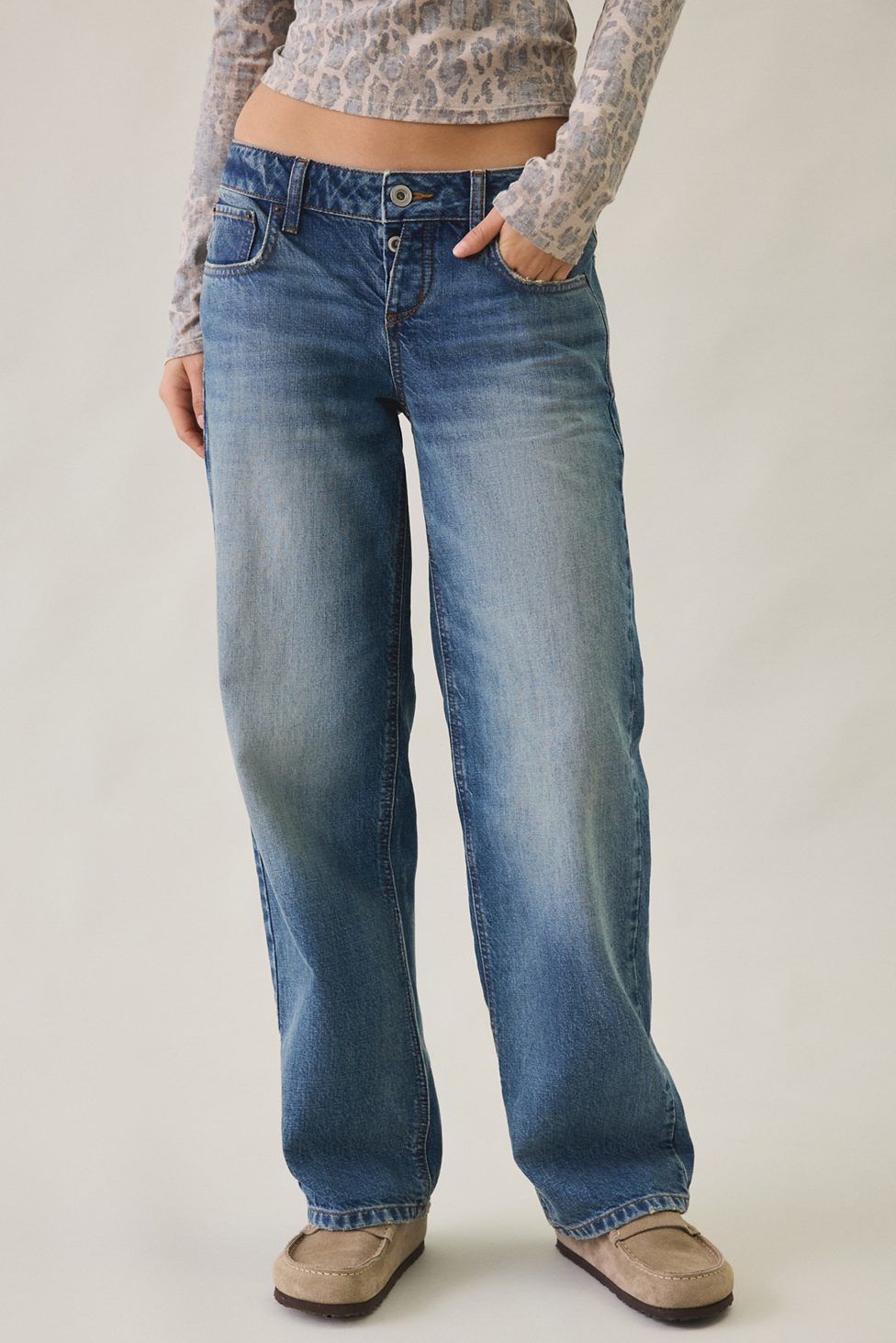 BDG Alto Ultimate Low-Rise Straight Jeans - Vintage Denim Dark