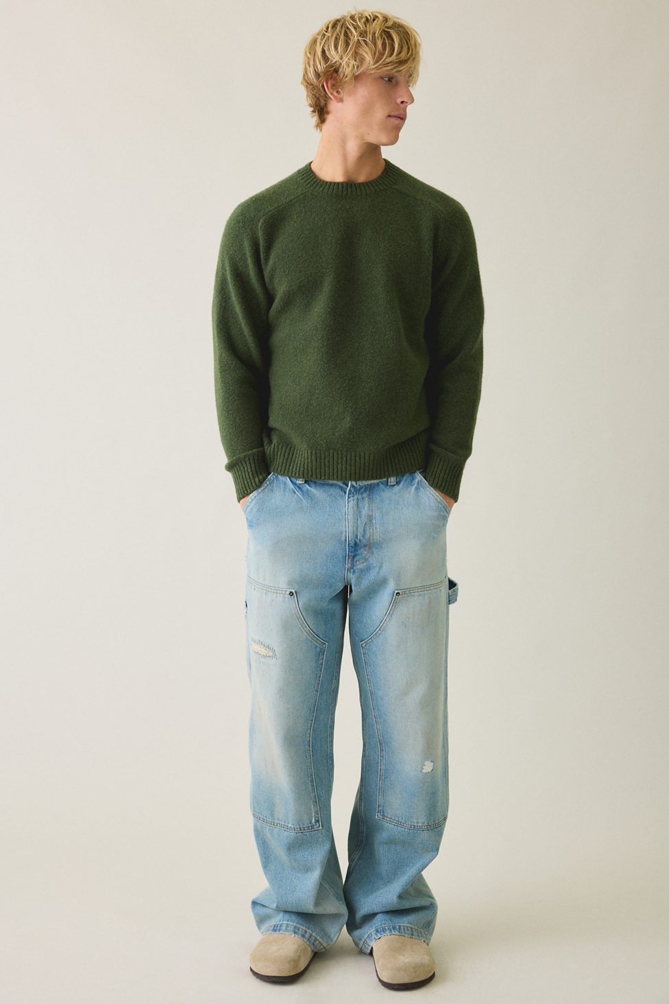 UO Core Crew Ultra-Soft Yarn Crew Neck Sweater - Olive