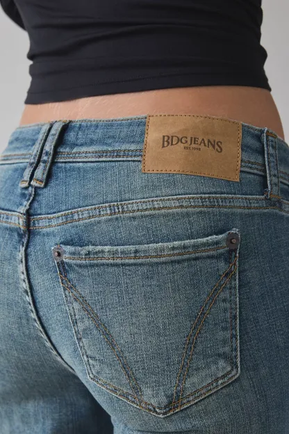 BDG Brooke Low-Rise Flare Jeans - Vintage Denim Medium