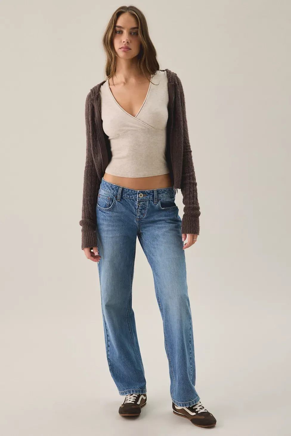 BDG Alto Ultimate Low-Rise Straight Jeans - Vintage Denim Light