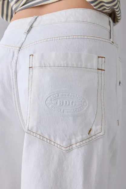 BDG Jaya Baggy Boyfriend Jeans - Off White