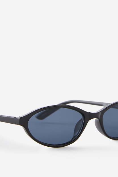 Ashlyn Slim Line Sunglasses, BLACK - example image 2
