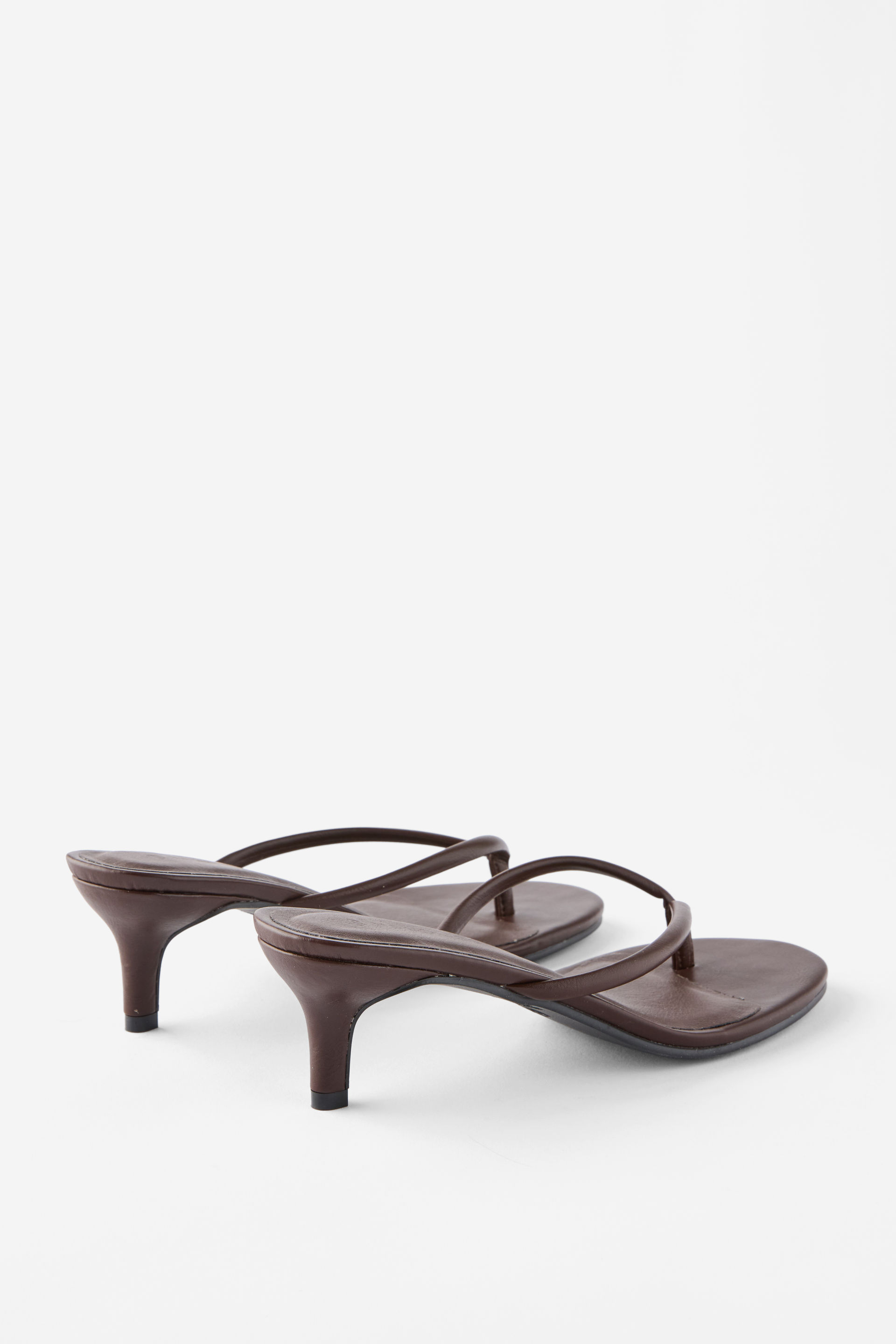 Harlow Flip Flop Kitten Heel, CHOC SMOOTH - example image 3
