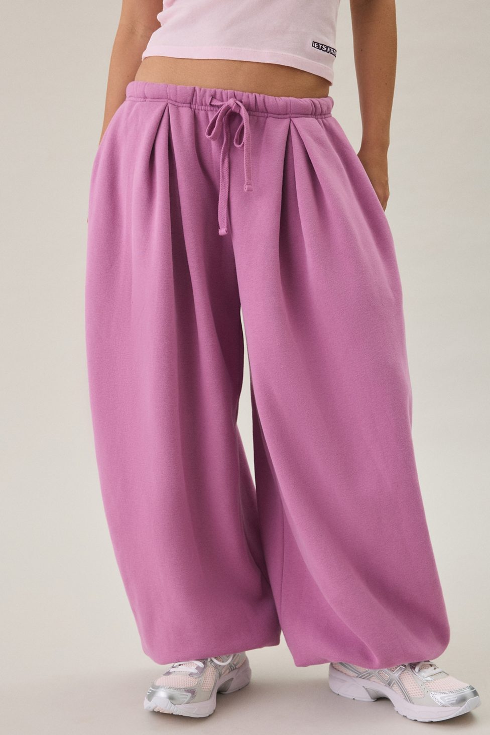 Out From Under Slow Motion Baggy Balloon Sweatpants - Mauve