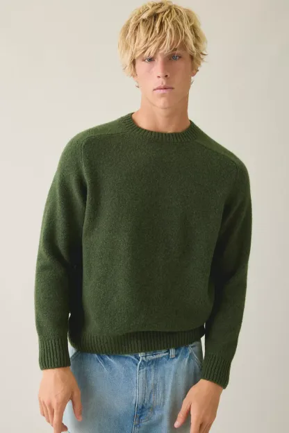 UO Core Crew Ultra-Soft Yarn Crew Neck Sweater - Olive