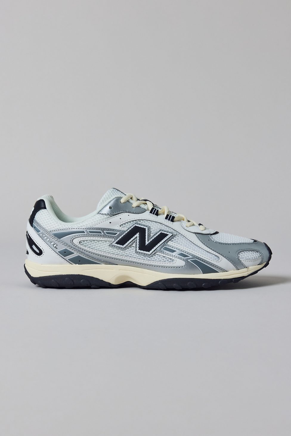 New Balance 204L Sneakers - Silver Metallic/Black