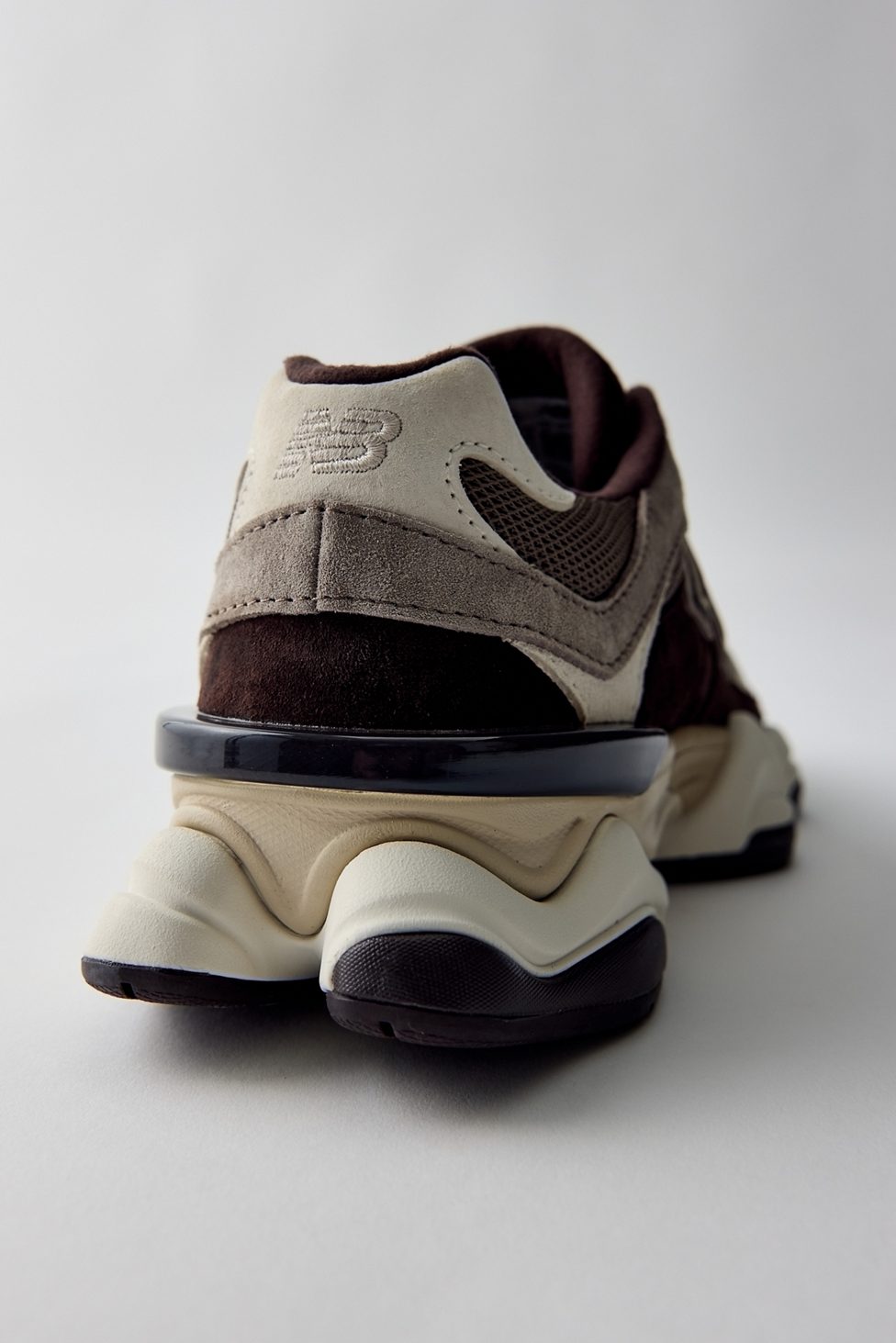 New Balance 9060 Sneakers - Thunder Brown/Black Coffe