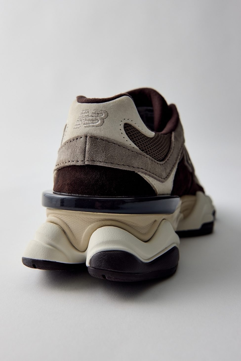 New Balance 9060 Sneakers - Thunder Brown/Black Coffe
