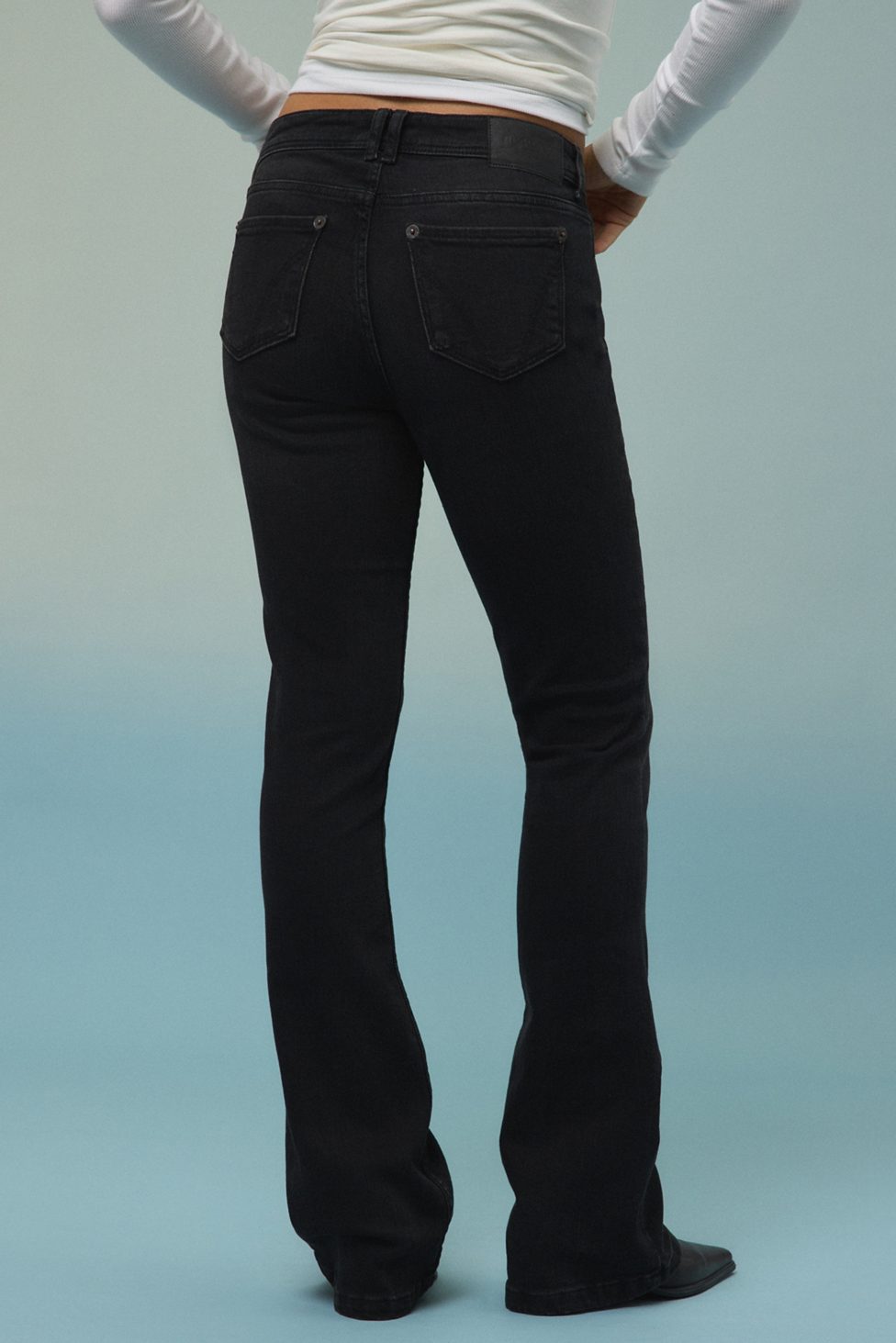 BDG Brooke Low-Rise Flare Jeans - Black