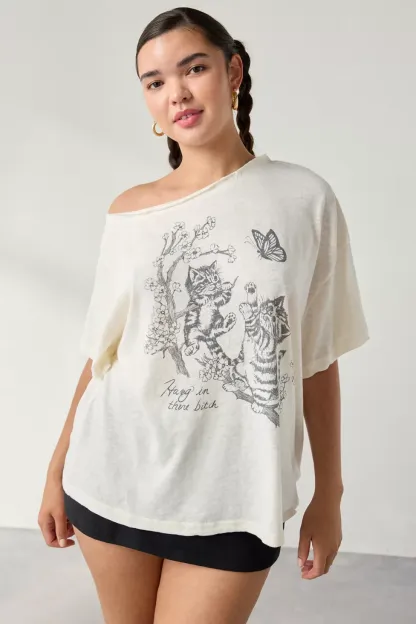 Kimchi Blue Courtney Cat Graphic Off-The-Shoulder Oversized Tee - Cream