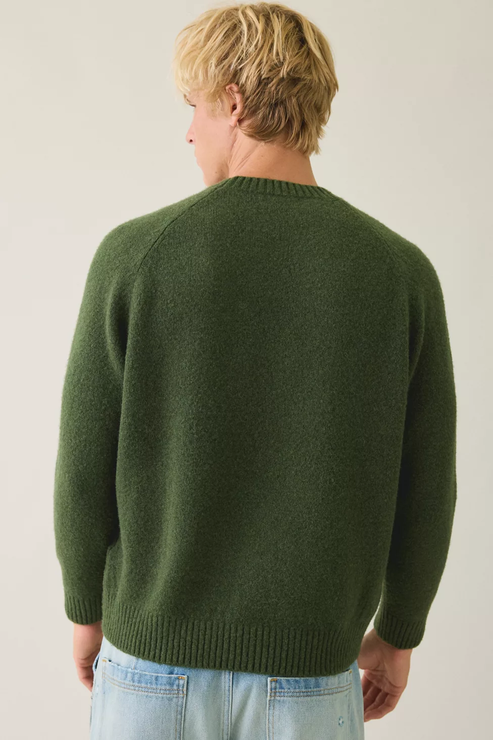 UO Core Crew Ultra-Soft Yarn Crew Neck Sweater - Olive