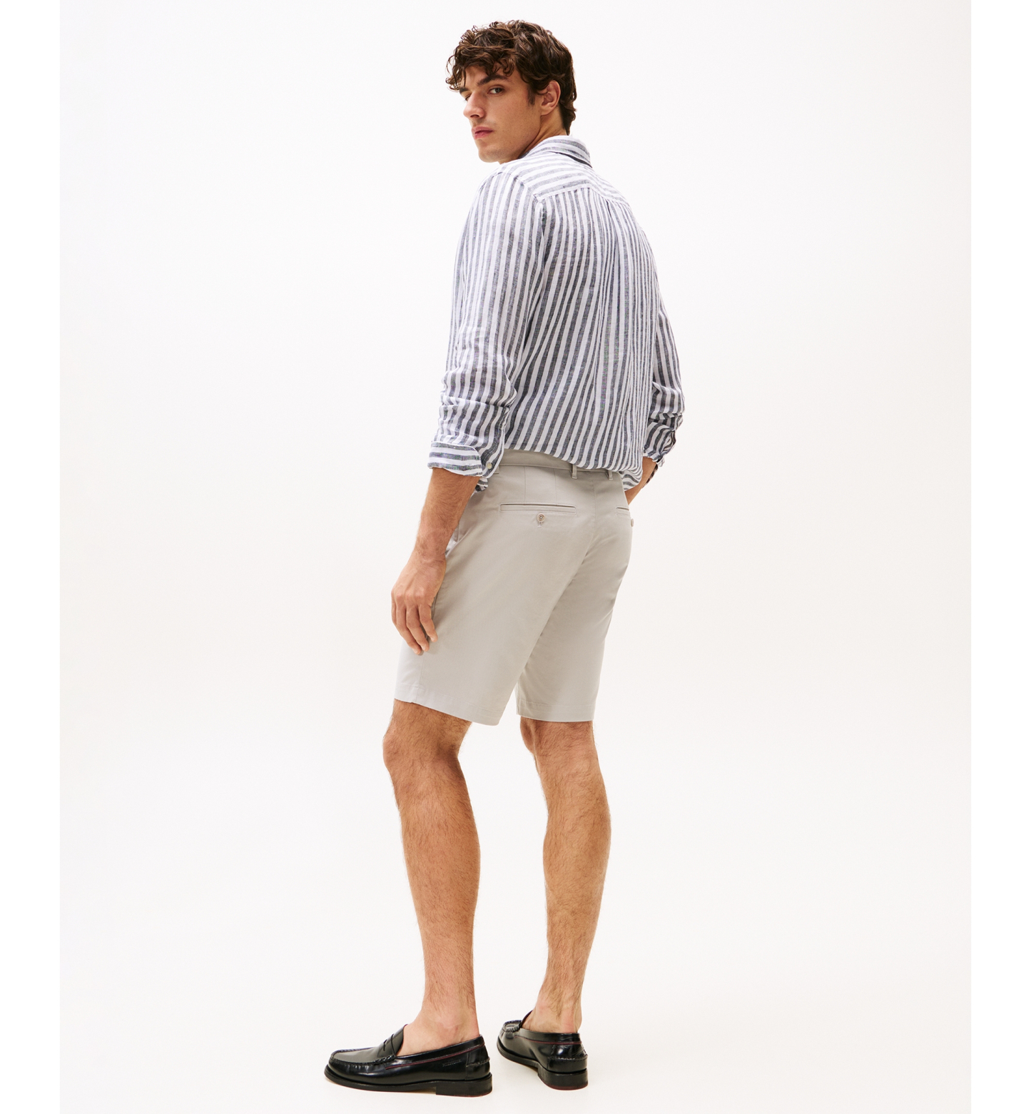 Tommy Hilfiger Men's Brooklyn 1985 9" Shorts - October Gray