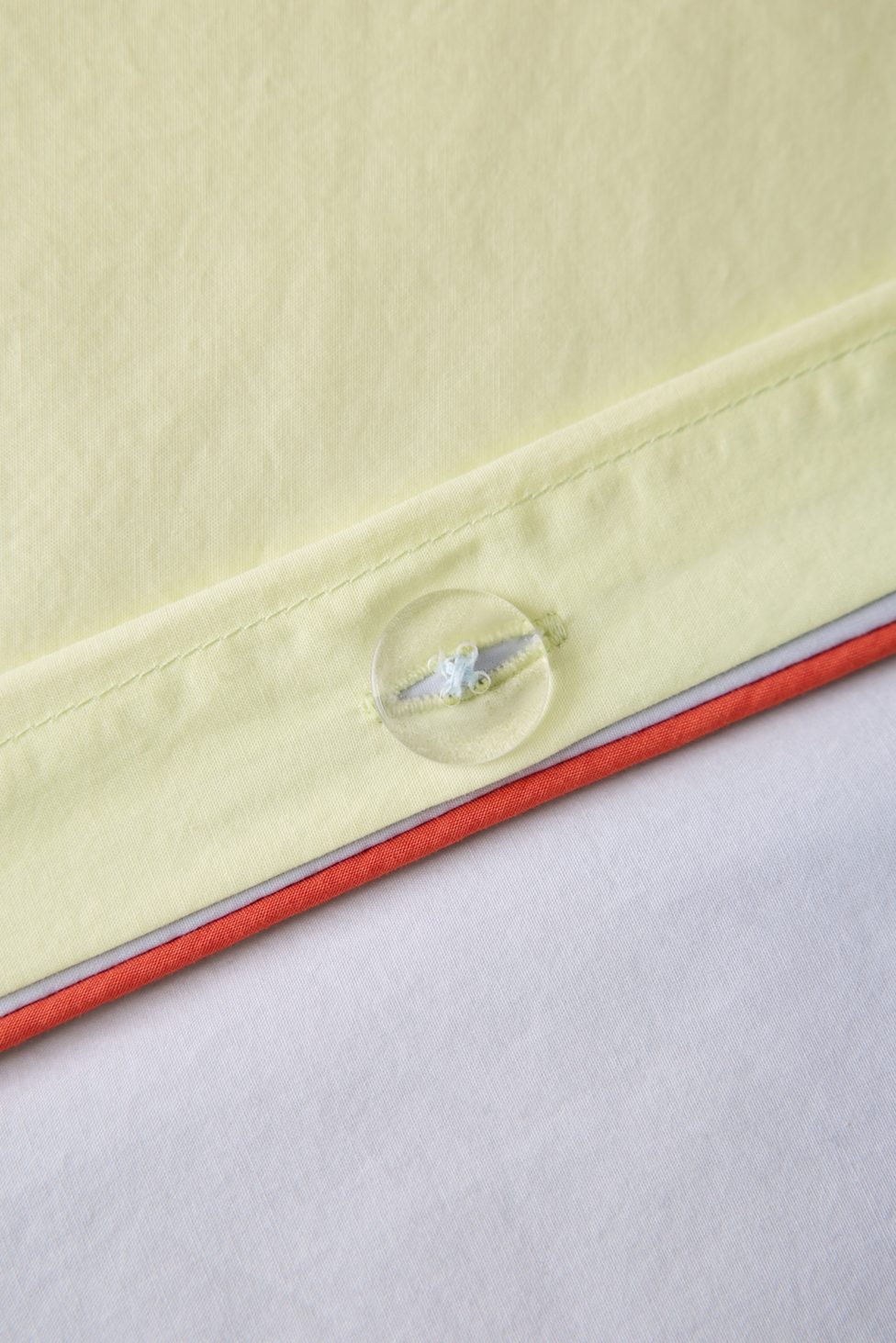 Jordan Reversible Piped Edge Cotton Percale Duvet Cover - Skywriting/Green Combo