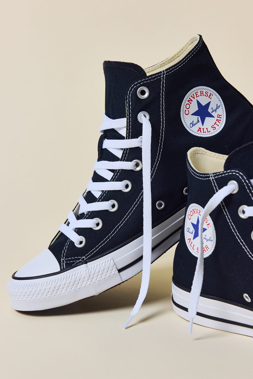 Converse Chuck Taylor All Star High Top Sneakers - Black