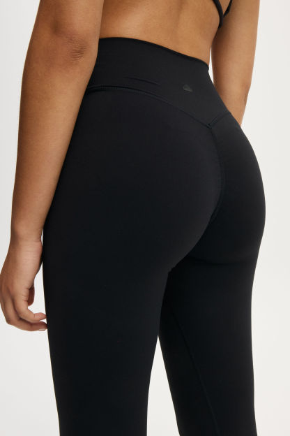 Ultra Luxe Invisible Scrunch Tight, BLACK - example image 2