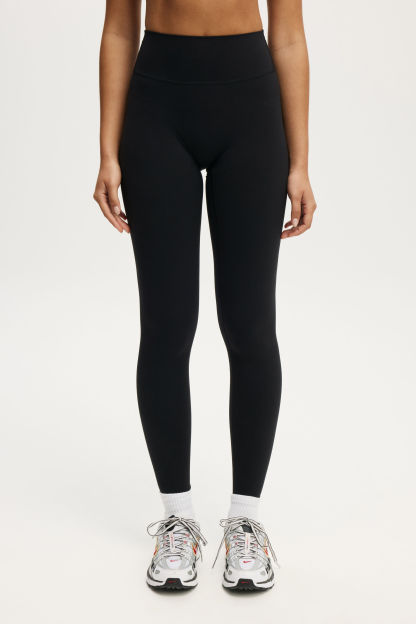 Ultra Luxe Invisible Scrunch Tight, BLACK - example image 4