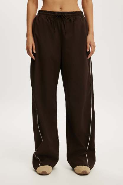 Baggy Woven Sweatpant, FRENCH ROAST - example image 4