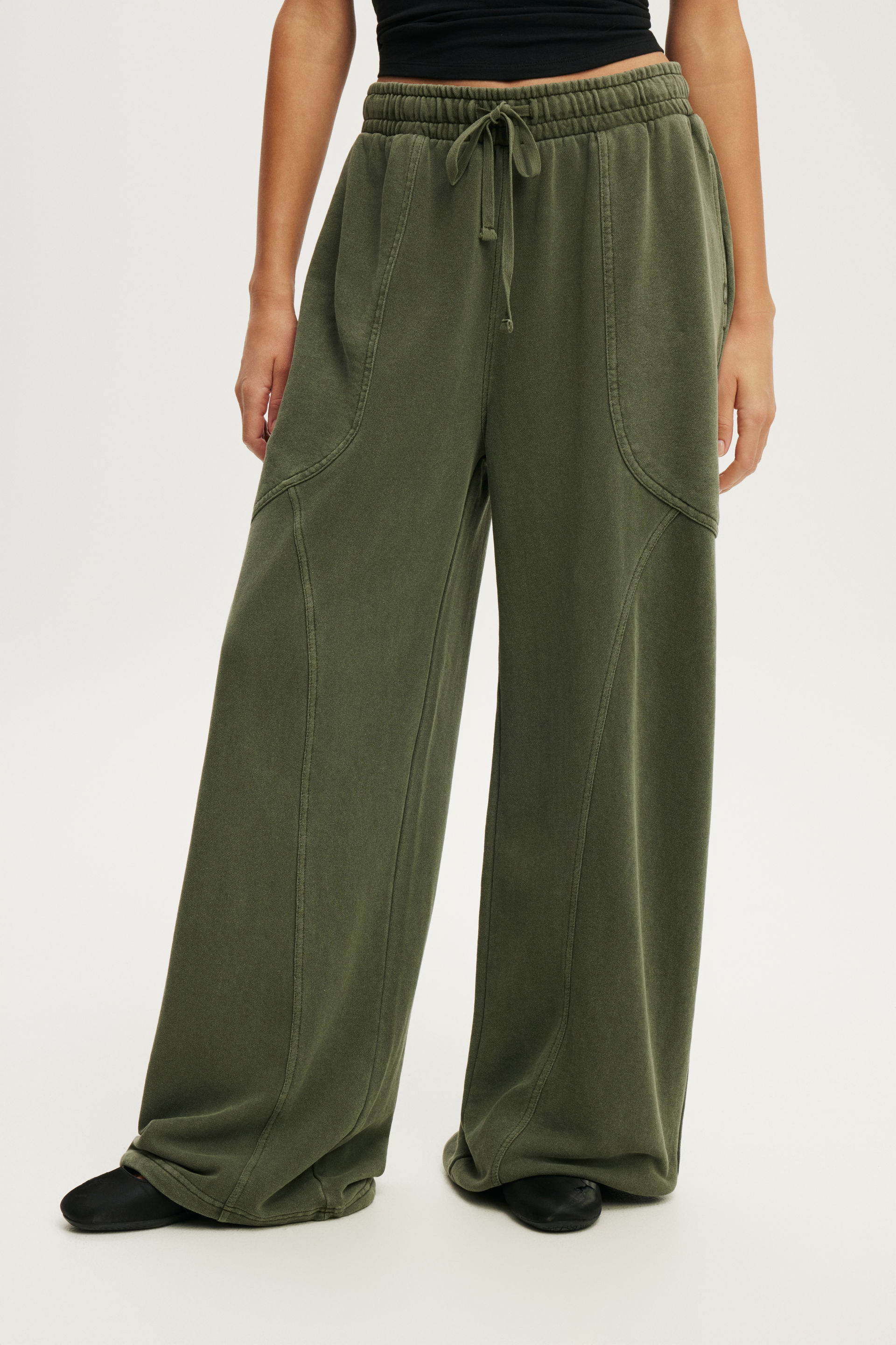 Active Fleece Utility Sweatpant, WASHED CUTEILITY GREEN - example image 4