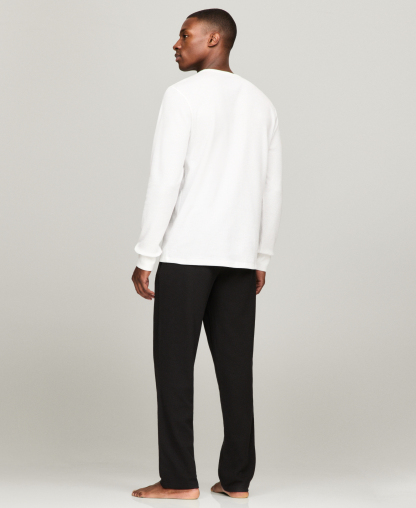 Tommy Hilfiger Men's Waffle-Knit Long-Sleeve Crewneck Thermal Top - White