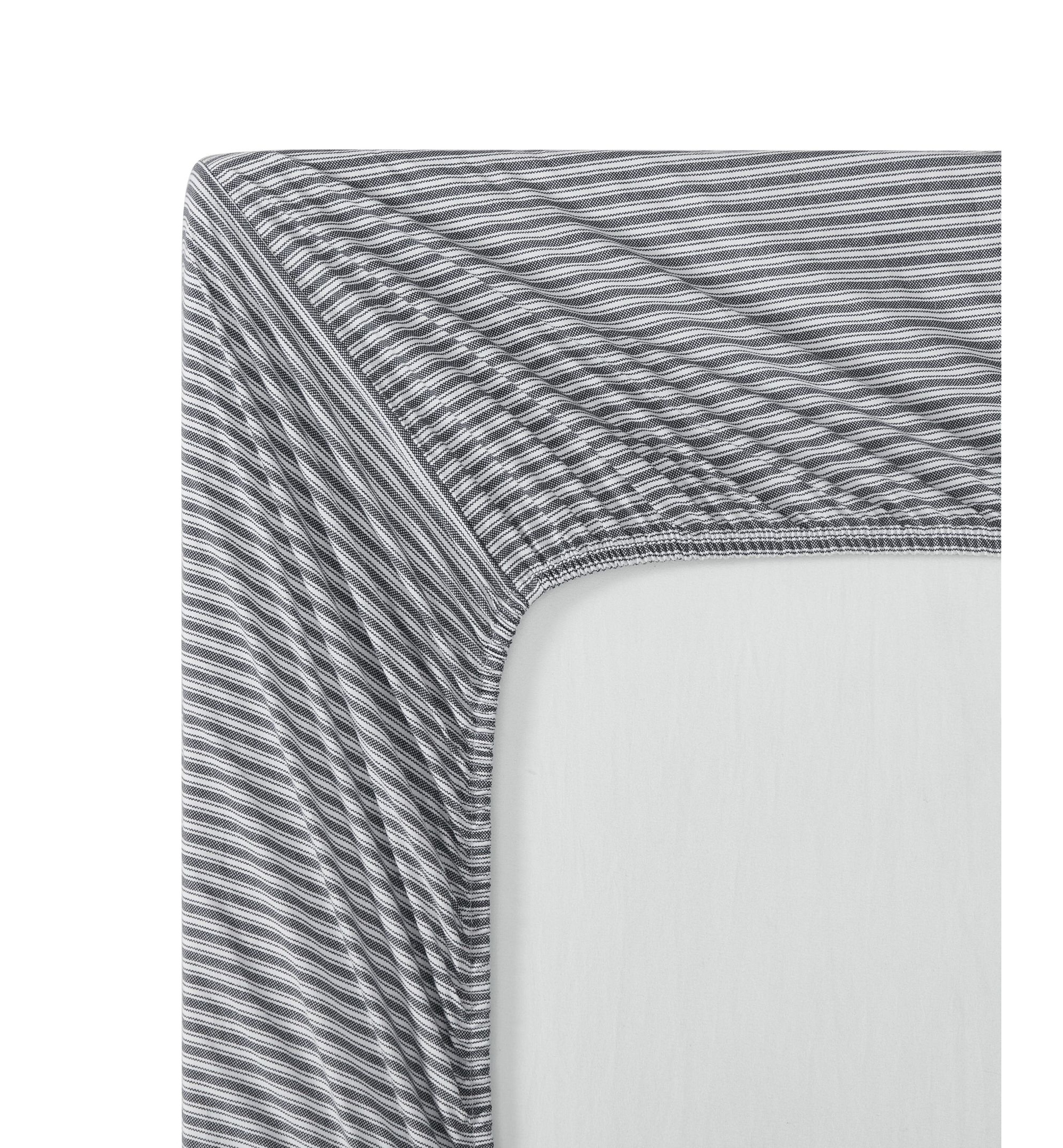Tommy Hilfiger Essentials Solid Cotton Percale Fitted Sheets - White, Navy