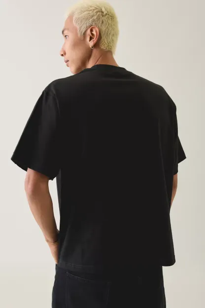 Shaka Wear 7.5oz Heavyweight Cropped Tee - Black