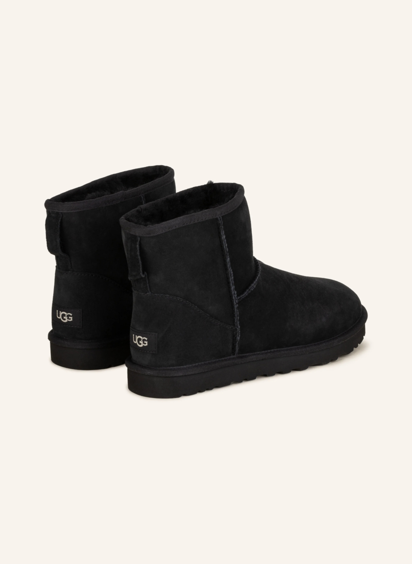 UGG Boots CLASSIC MINI – SCHWARZ