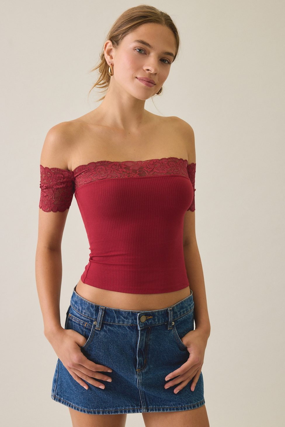 Kimchi Blue Noa Lace Trim Off-The-Shoulder Top - Red