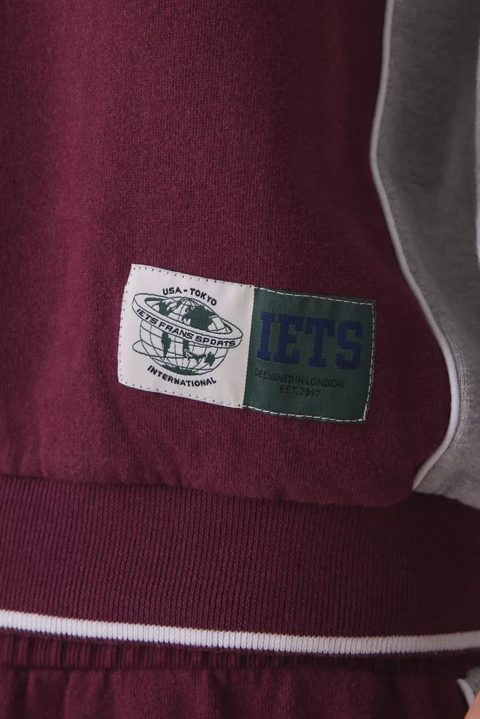 iets frans… Sporty Paneled Crew Neck Sweatshirt - Maroon