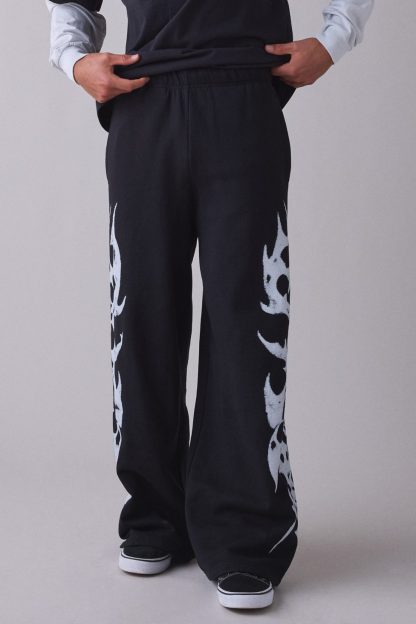 UO Cyber Graphic Baggy Sweatpants - Black + White