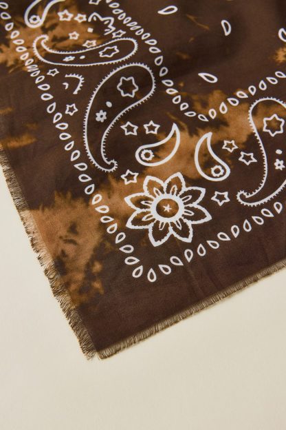 UO Bleach Splatter Paisley Bandana - Brown