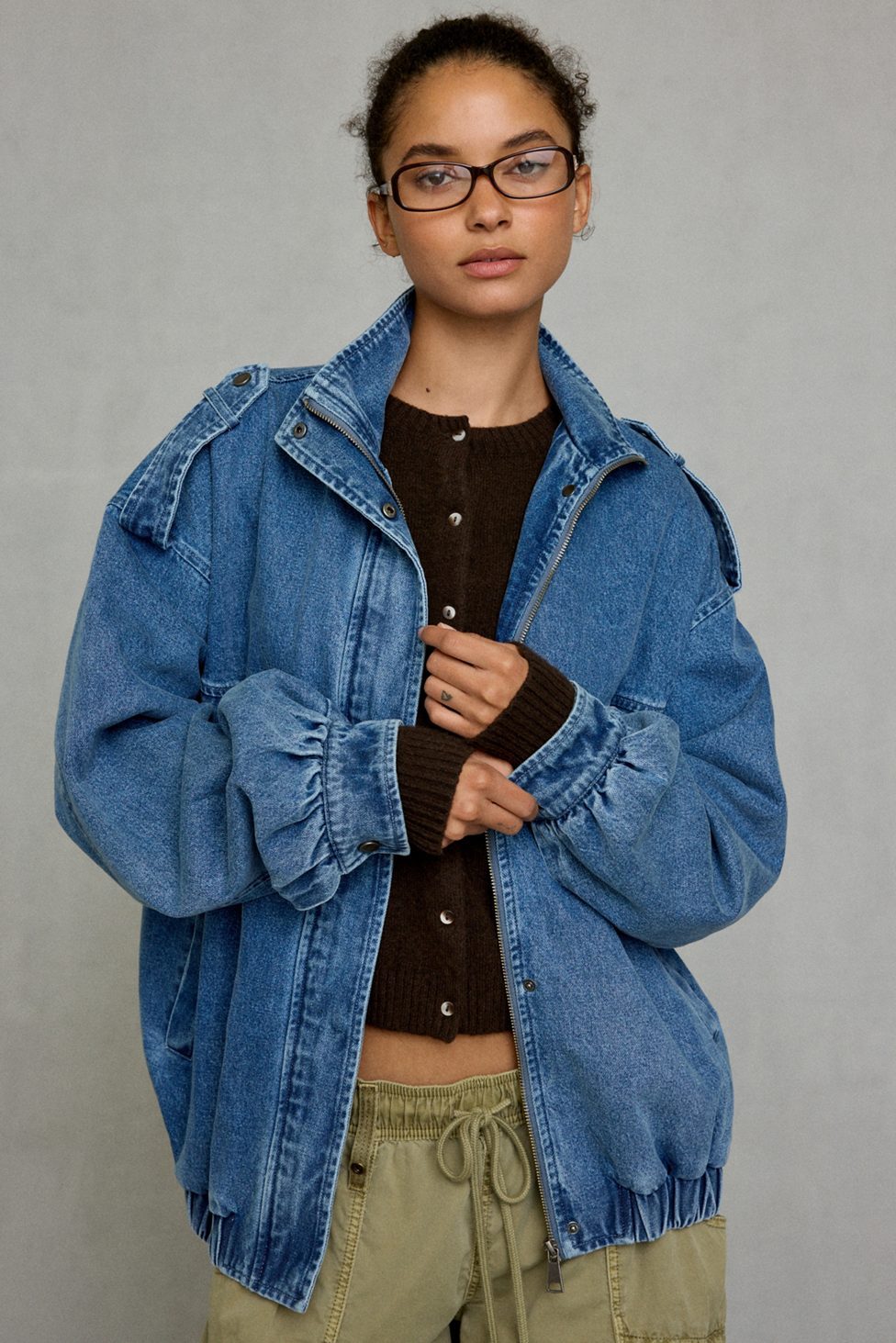 Azalea Wang UO Exclusive Narelle Oversized Denim Bomber Jacket - Indigo
