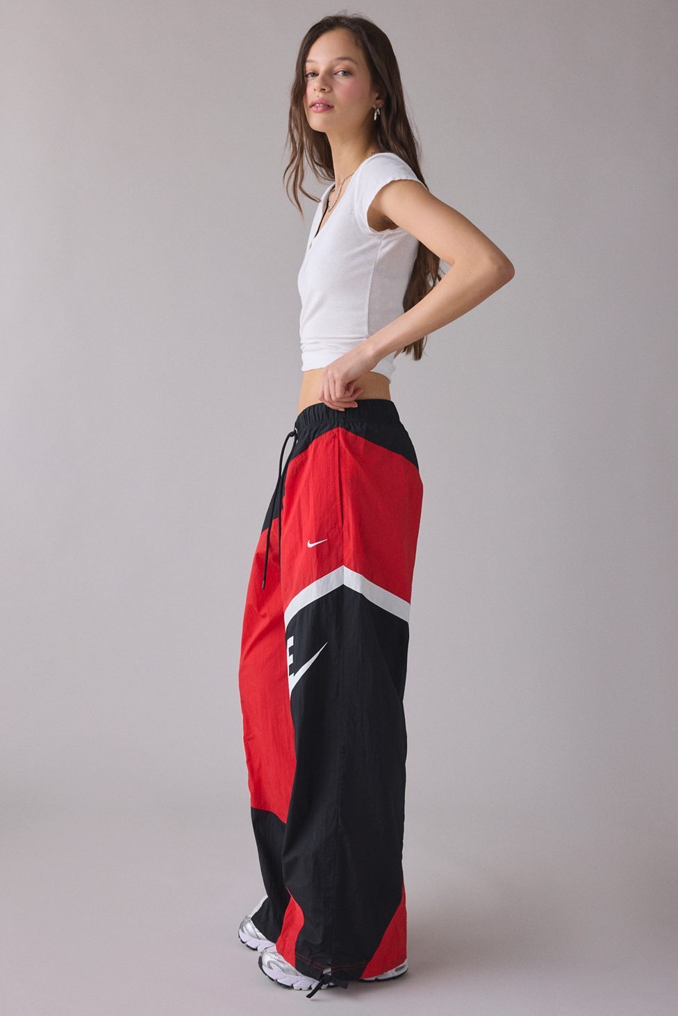 Nike Sportswear Loose Woven Open-Hem Pants - University Red/ Black/ Sail