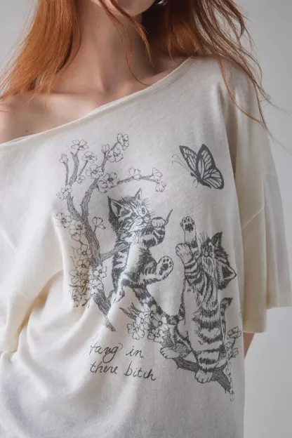 Kimchi Blue Courtney Cat Graphic Off-The-Shoulder Oversized Tee - Cream