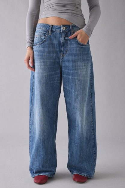 BDG Jaya Baggy Boyfriend Jeans - Cali Vintage Mid