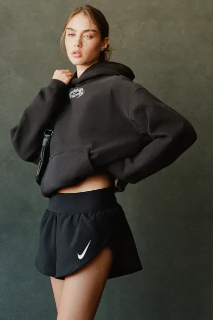 Nike Dri-FIT Tempo Flow Swoosh Mid-Rise Shorts - Black