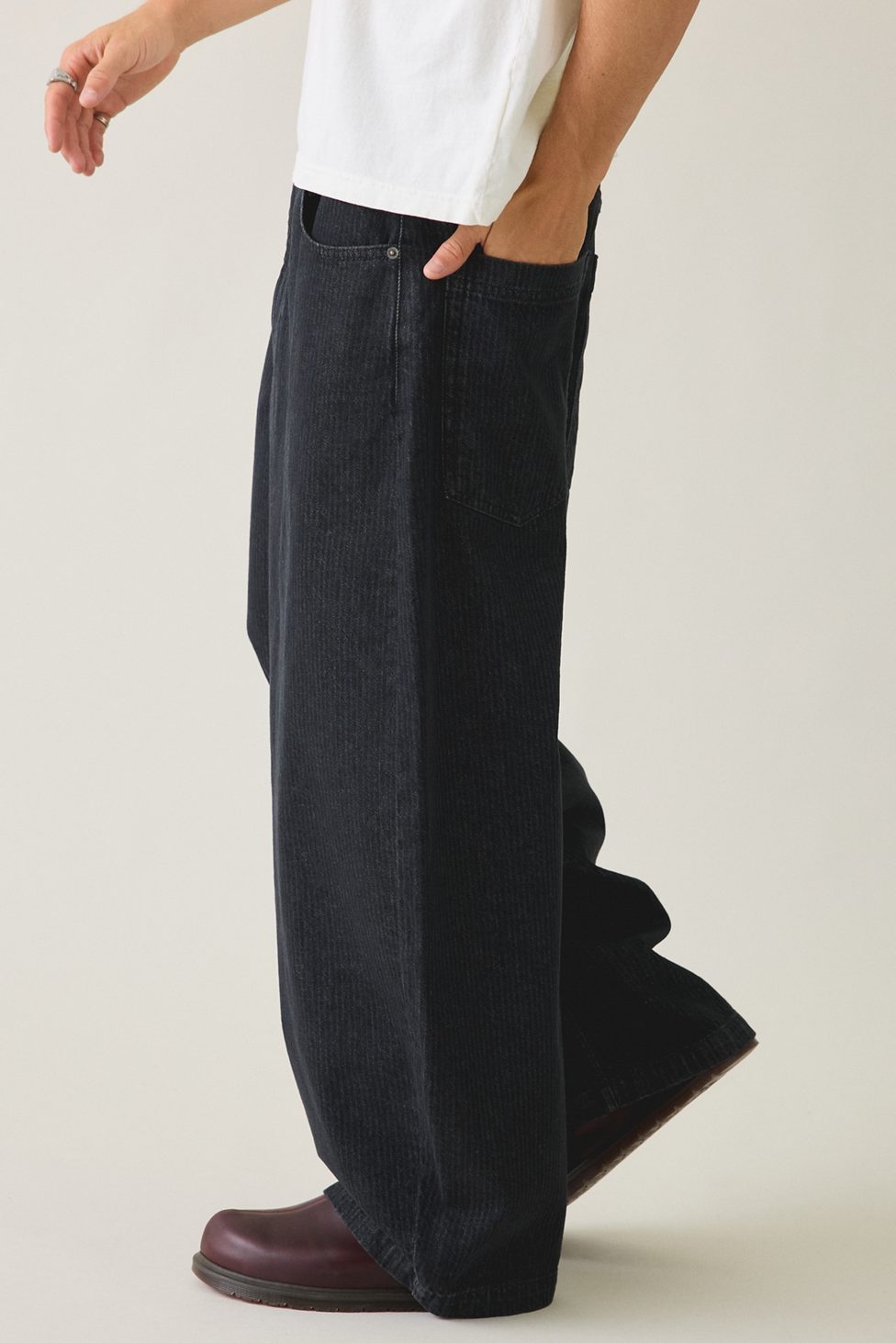 BDG Stripe Pattern Cocoon Fit Jeans - Washed Black