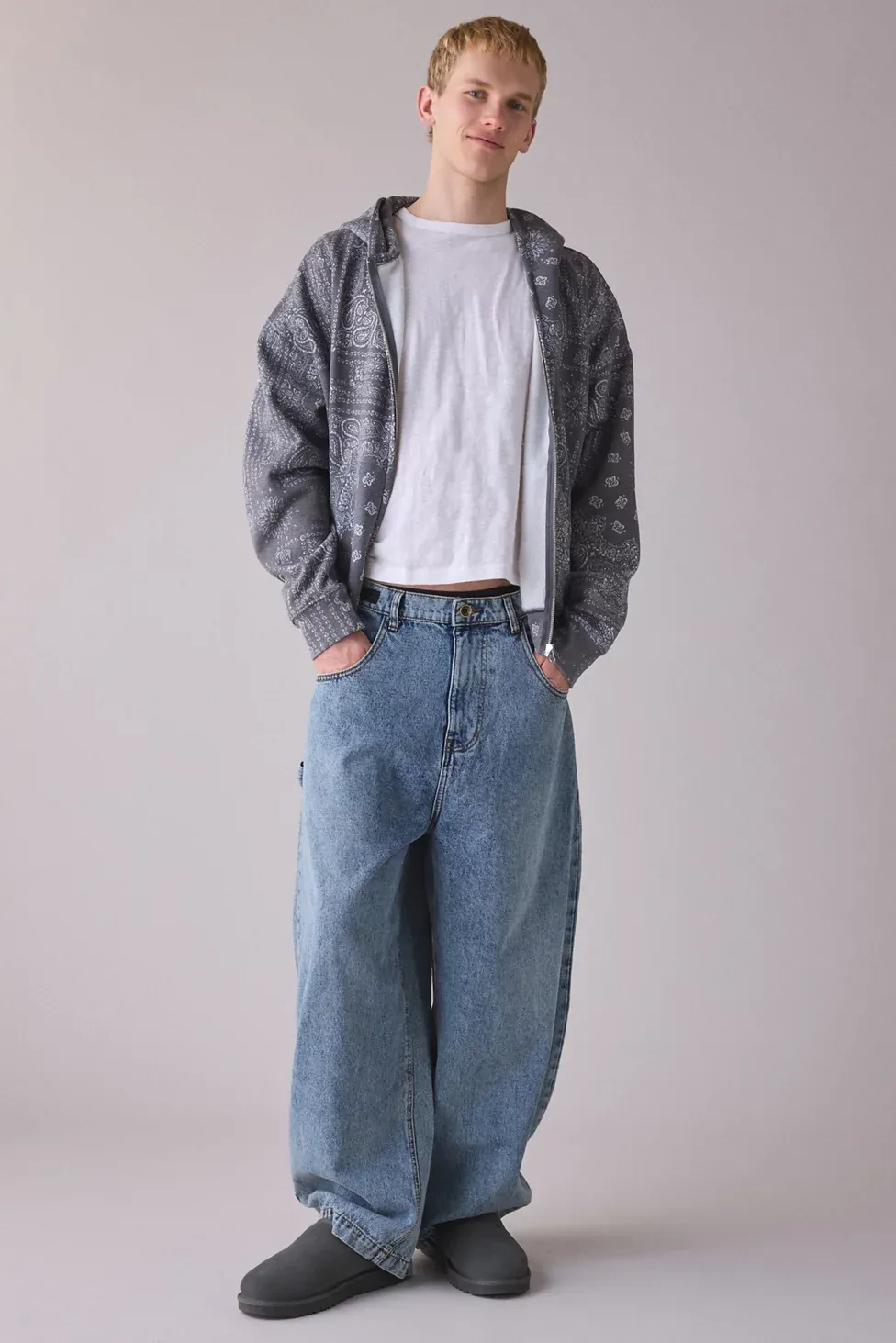 BDG Cocoon Fit Utility Jeans - Crispy