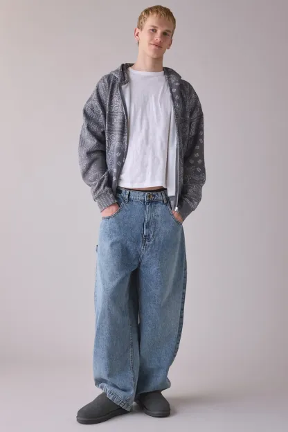 BDG Cocoon Fit Utility Jeans - Crispy