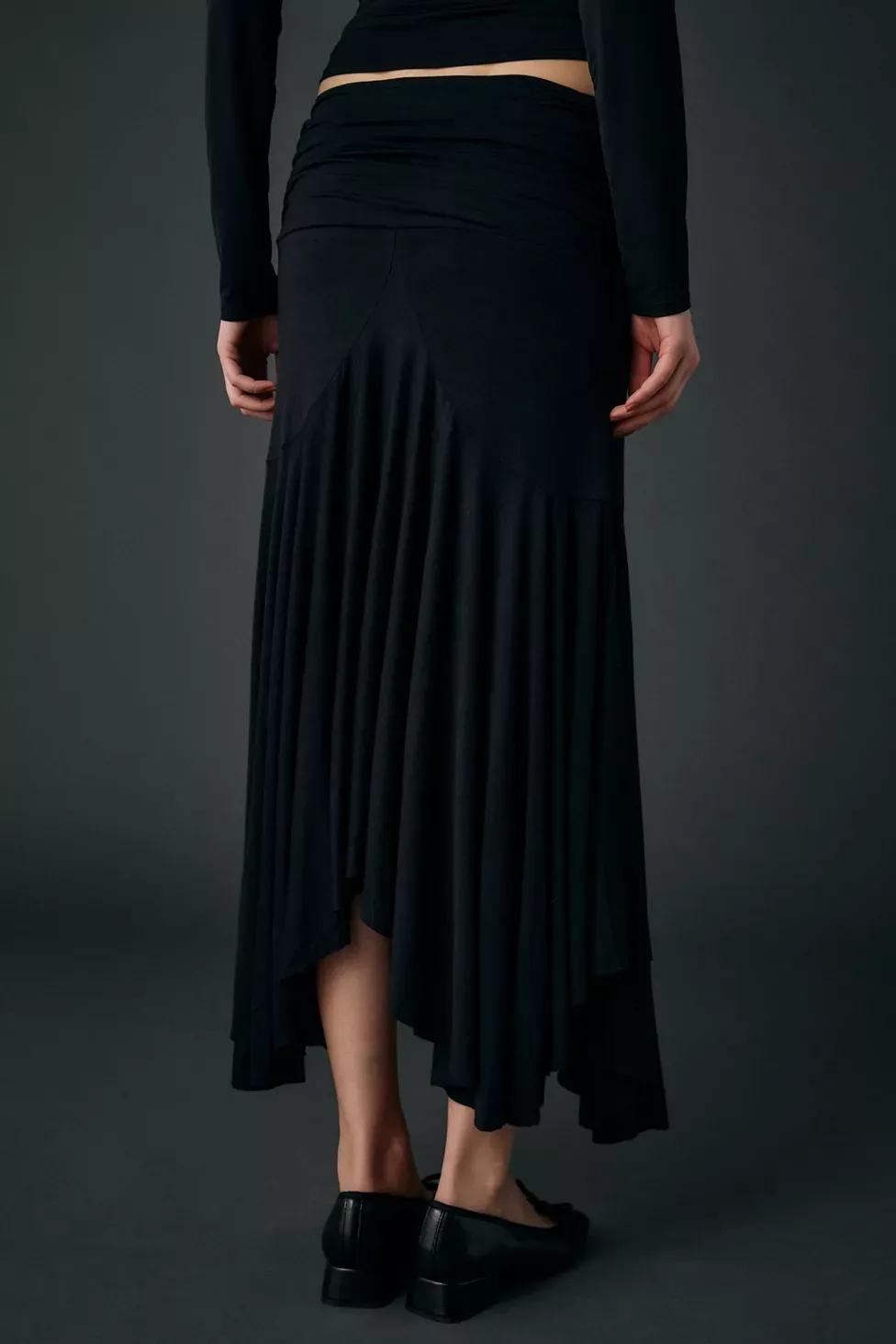 Kimchi Blue Jessica Asymmetric Low-Rise Midi Skirt - Black