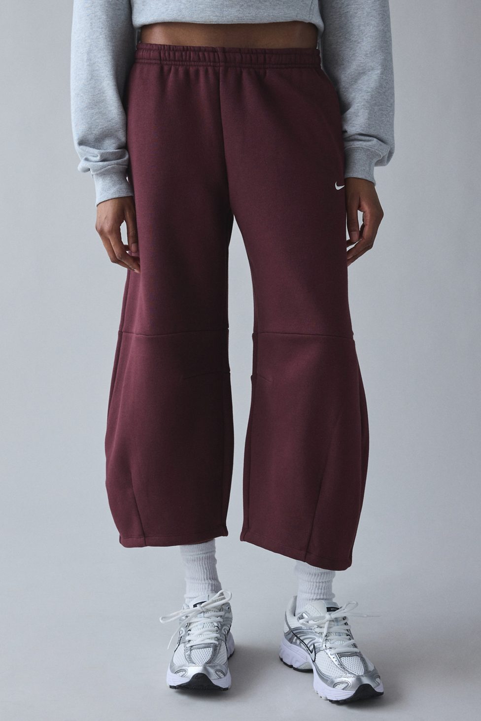 Nike Sportswear Phoenix Fleece Loose Mid-Rise Barrel Pants - Burgundy Crush/ Sail