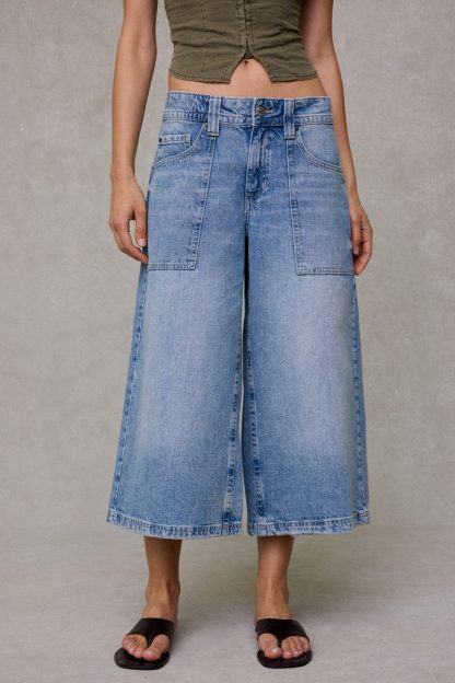 BDG Nomad Baggy Wide Leg Cropped Jeans - Pale Blue