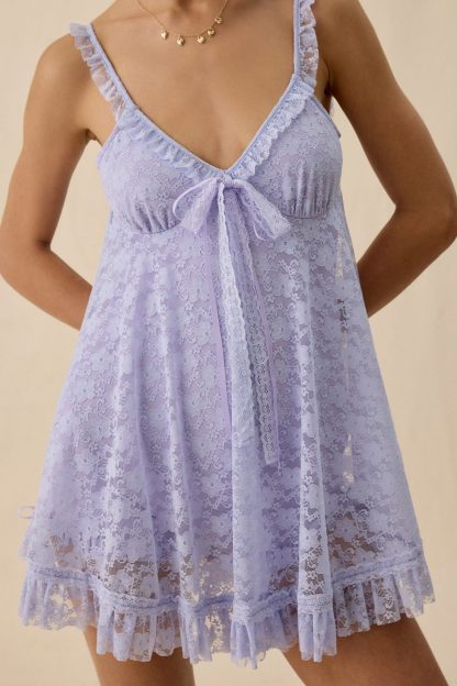 UO Primrose Lace Babydoll Romper - Mulberry