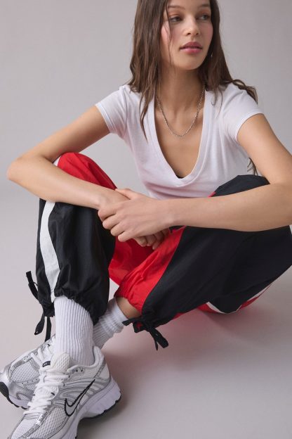 Nike Sportswear Loose Woven Open-Hem Pants - University Red/ Black/ Sail