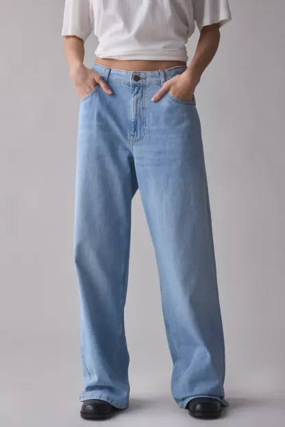BDG Ozzy Loose Jeans - Light Blue