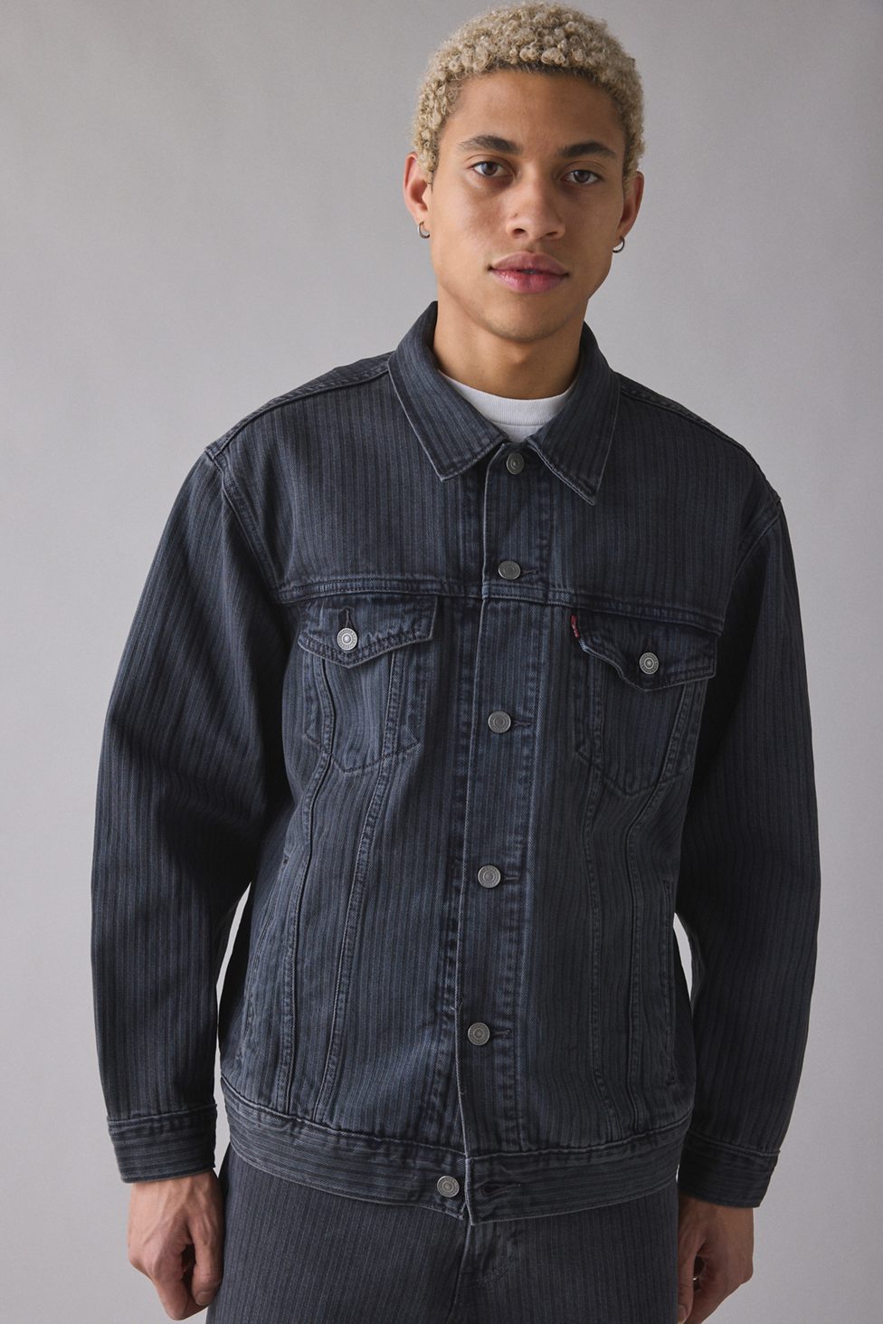 Levi’s® Relaxed Fit Denim Trucker Jacket - Onyx Badge